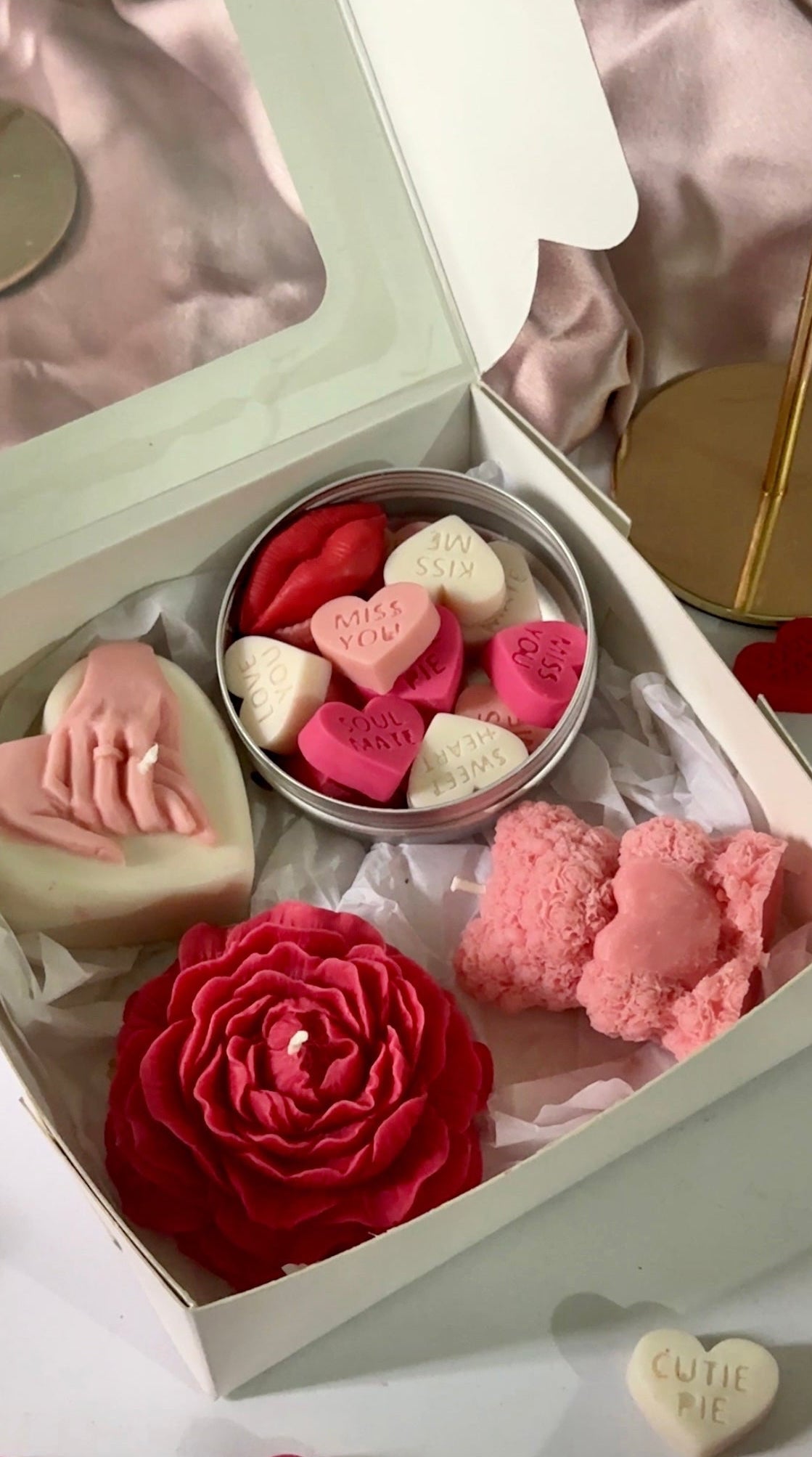 Whispering Hearts - Romantic Gift Box