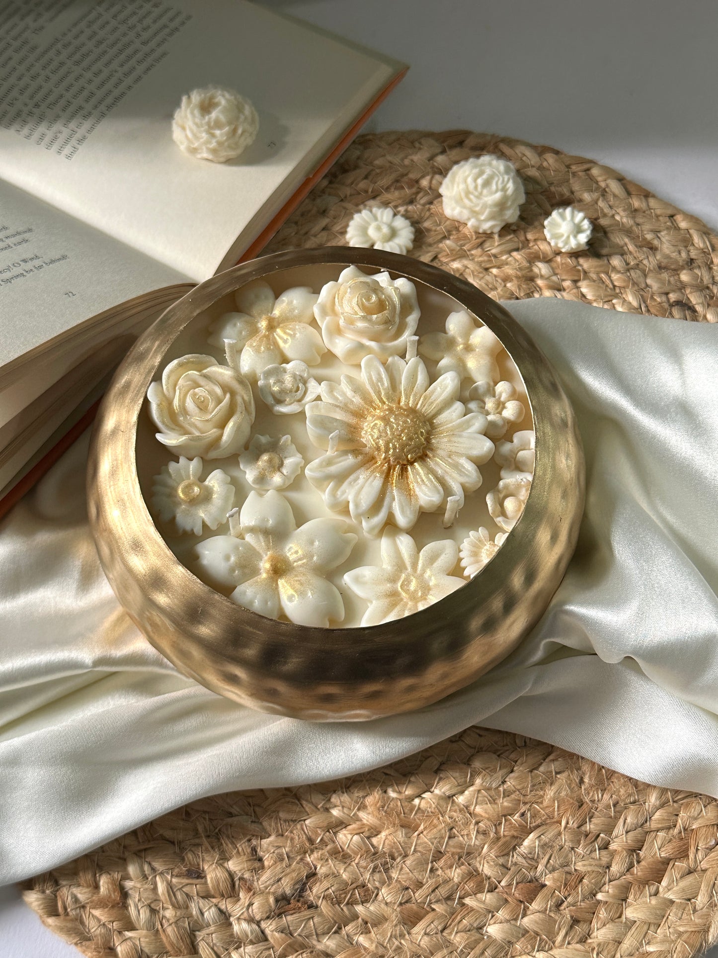 Divine Bloom - Luxury Floral Urli Candle