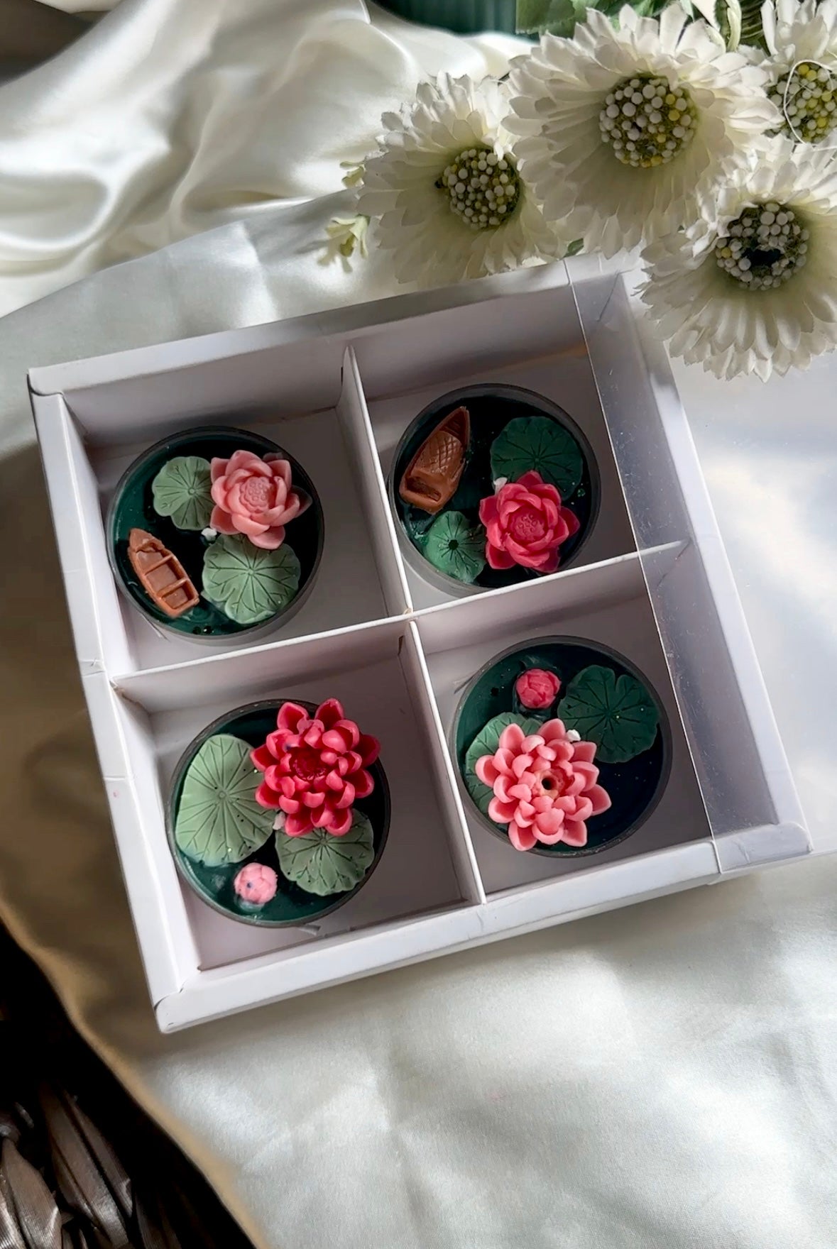 Lotus Dreams - set of 4 Tealights Gift Set